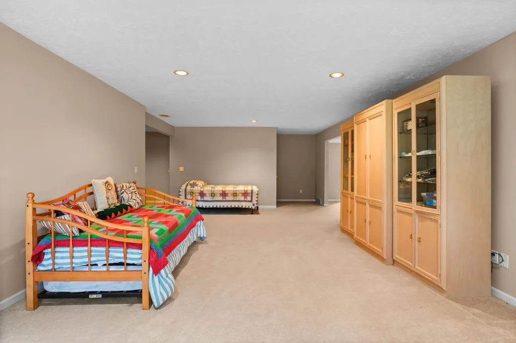 12016 S Elk Run Elmwood Charter Township MI 49684