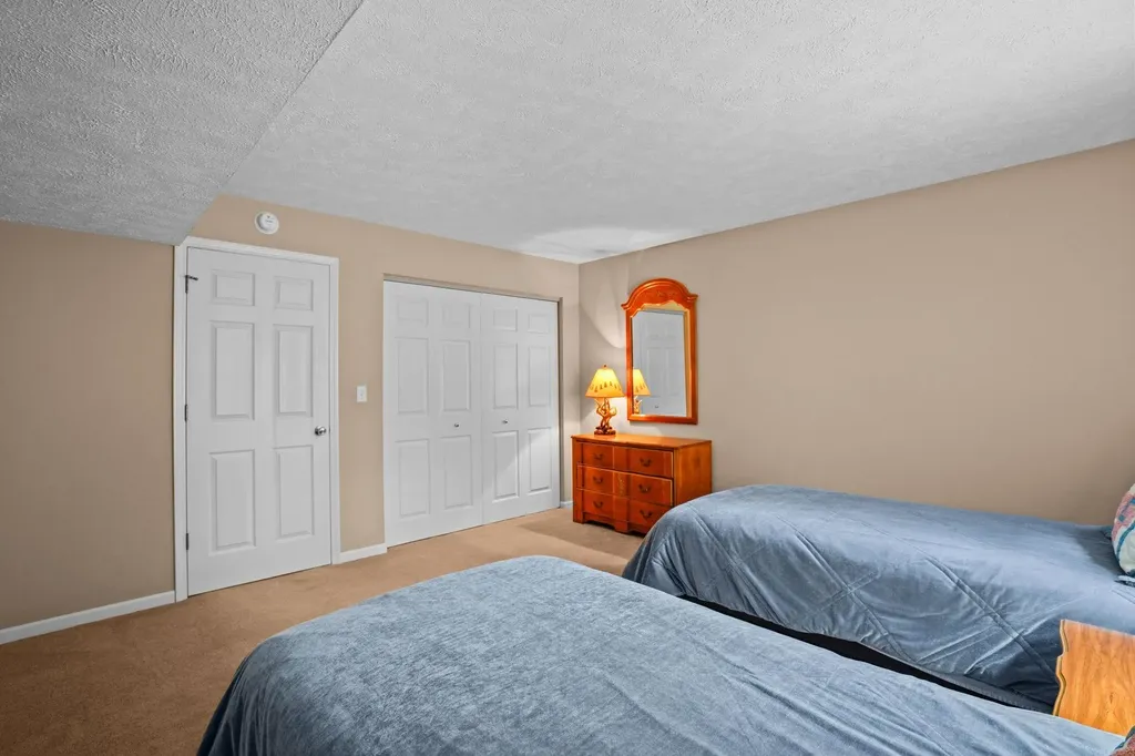 12016 S Elk Run Elmwood Charter Township MI 49684