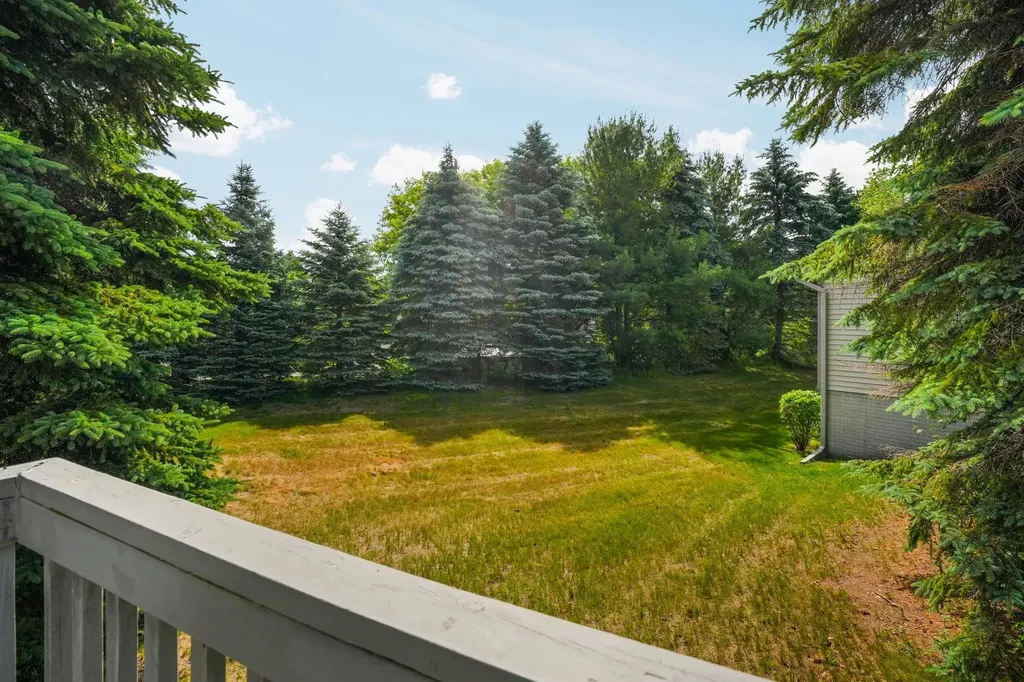 12016 S Elk Run Elmwood Charter Township MI 49684