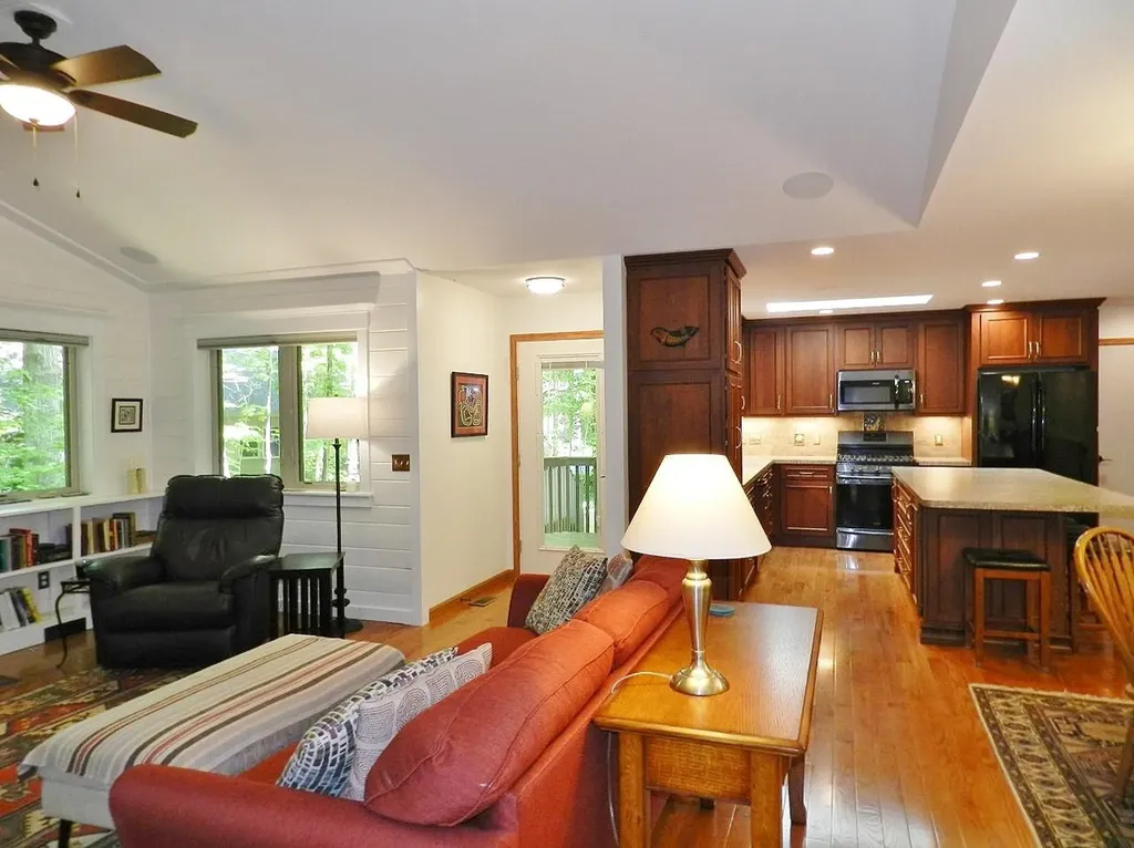 12055 S Woodwinds Circle Elmwood Charter Township MI 49684
