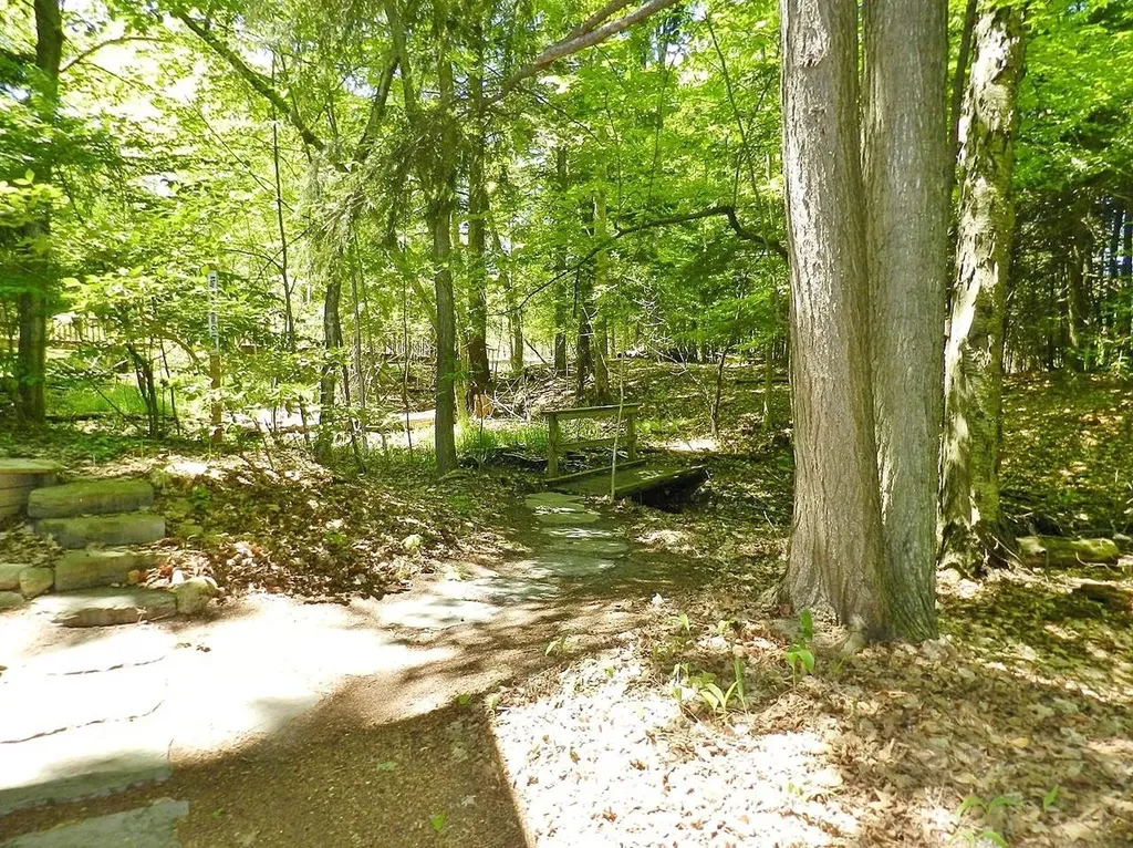 12055 S Woodwinds Circle Elmwood Charter Township MI 49684