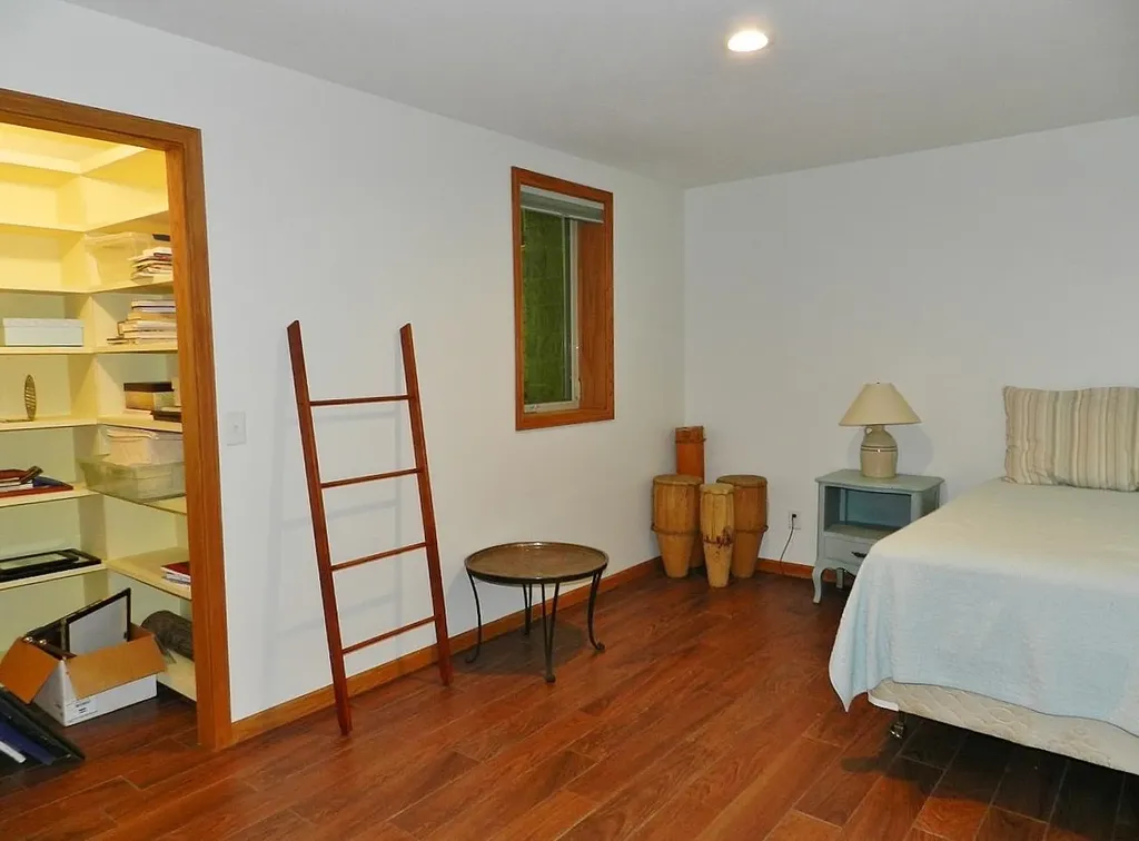 12055 S Woodwinds Circle Elmwood Charter Township MI 49684