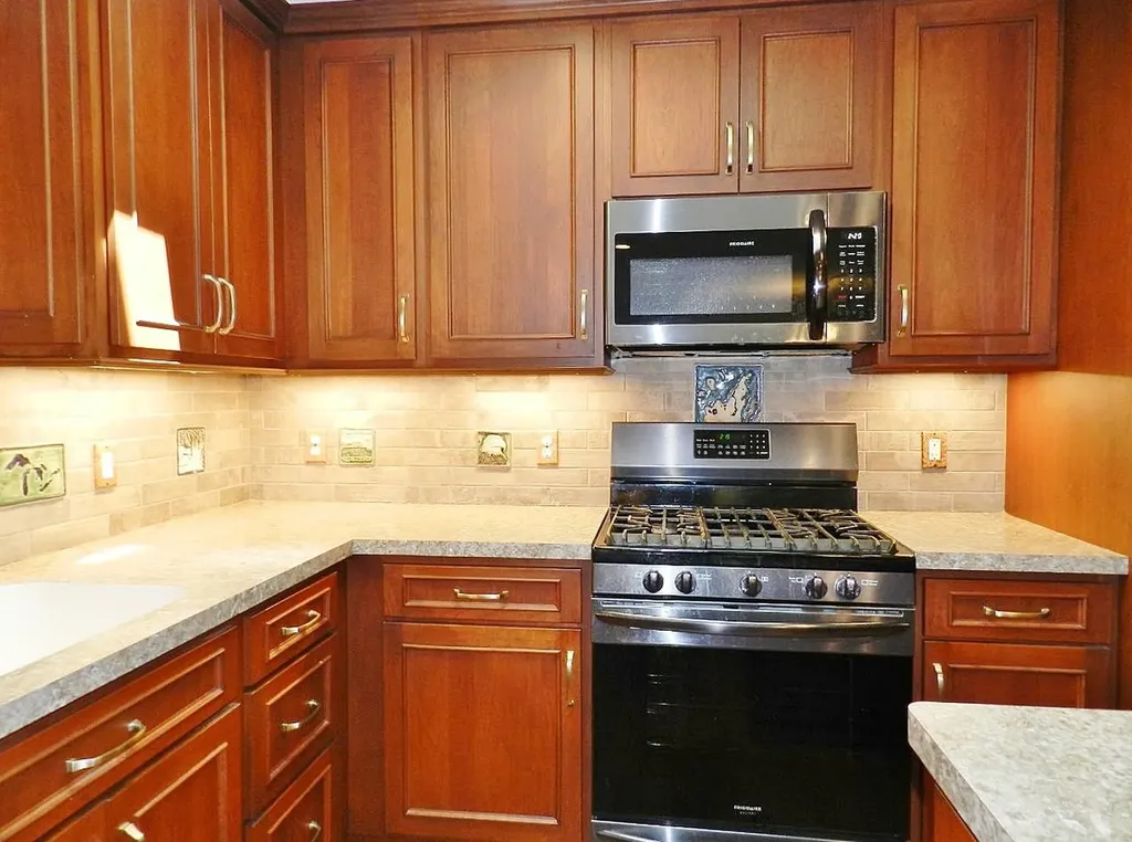 12055 S Woodwinds Circle Elmwood Charter Township MI 49684