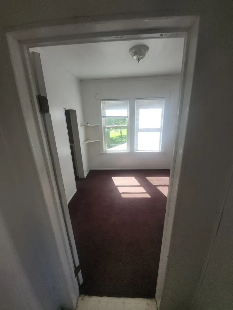 310 N Mountain Street Bay City City MI 48706