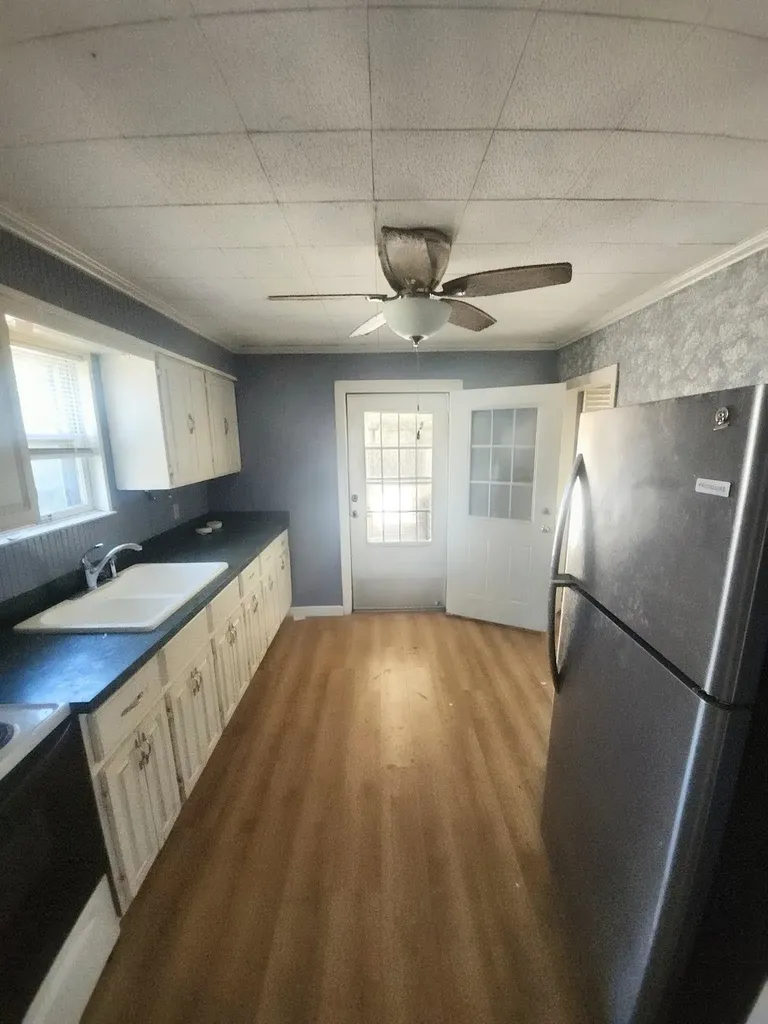310 N Mountain Street Bay City City MI 48706