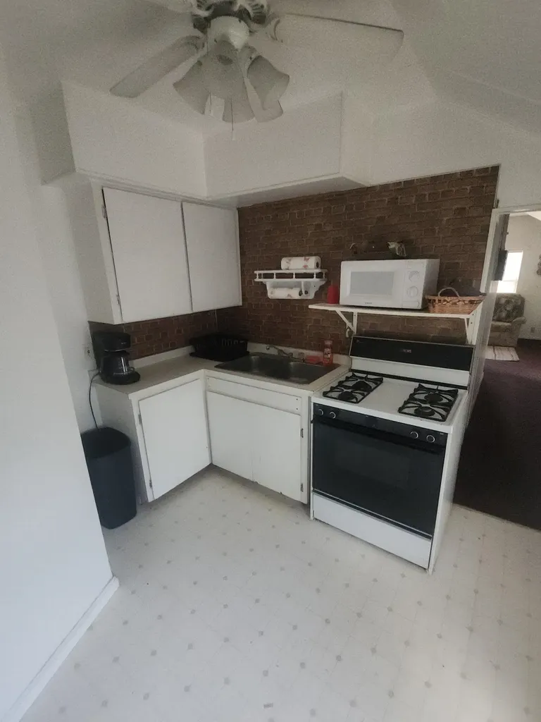310 N Mountain Street Bay City City MI 48706