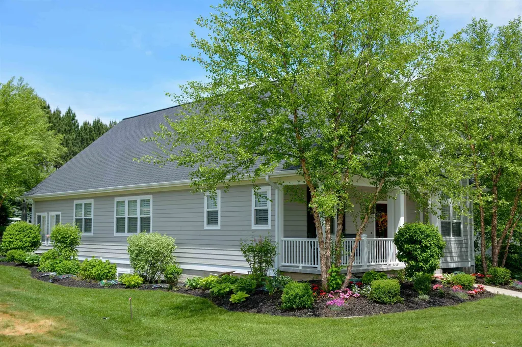 10758 Shrewbury Street Traverse City City MI 49684