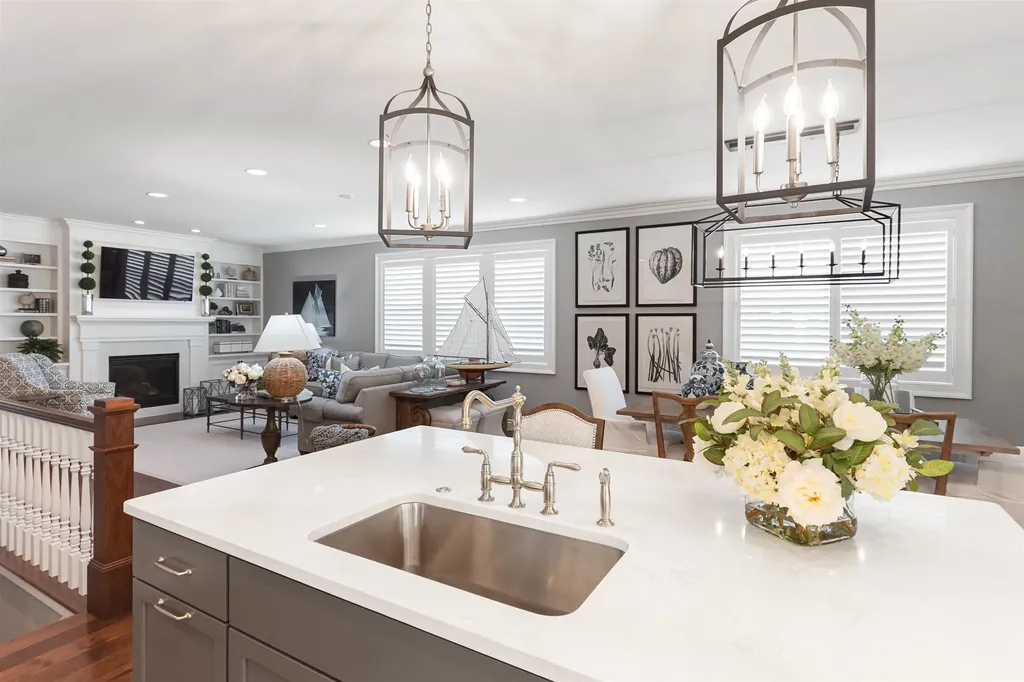 10758 Shrewbury Street Traverse City City MI 49684
