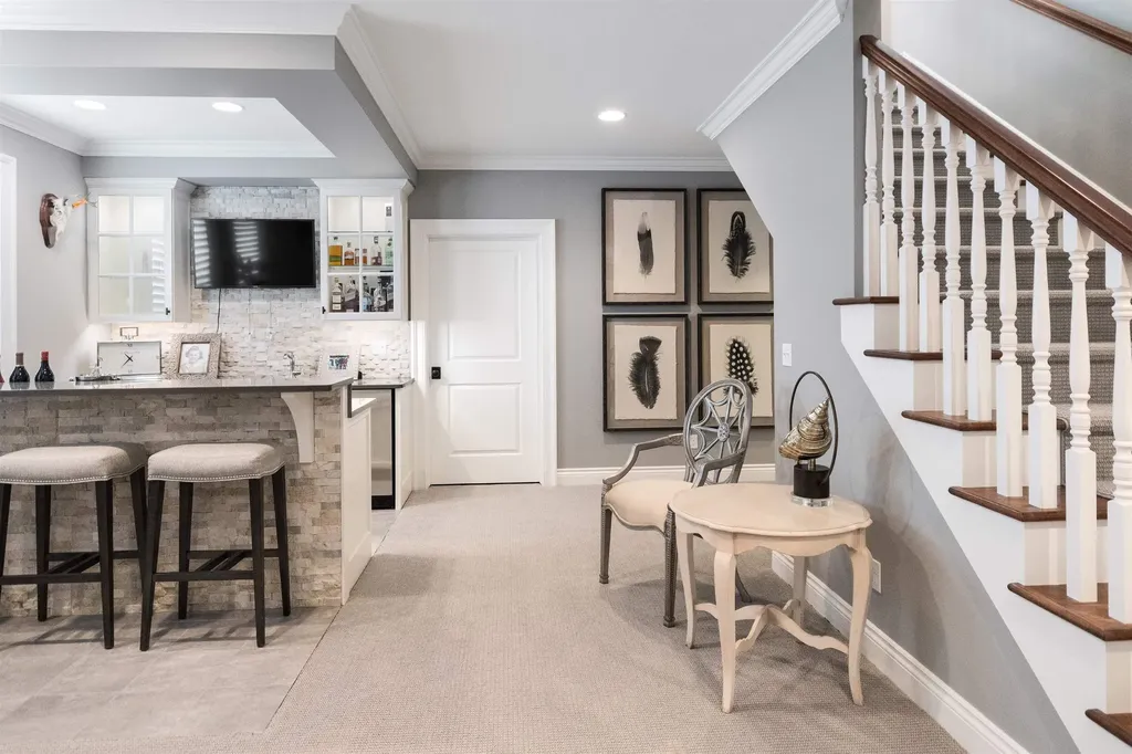 10758 Shrewbury Street Traverse City City MI 49684