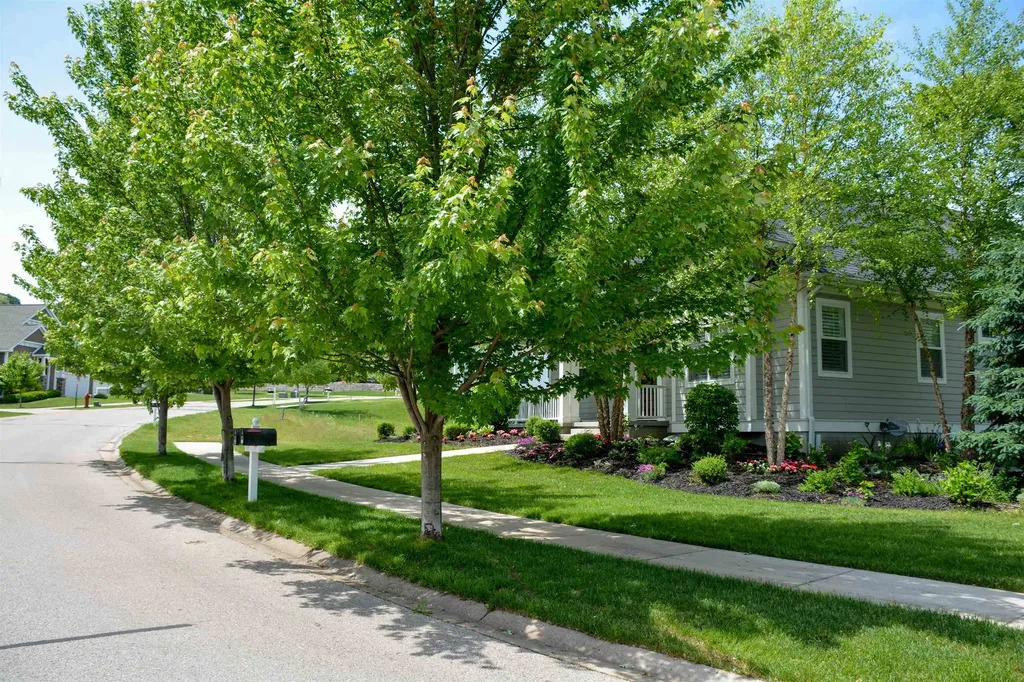 10758 Shrewbury Street Traverse City City MI 49684