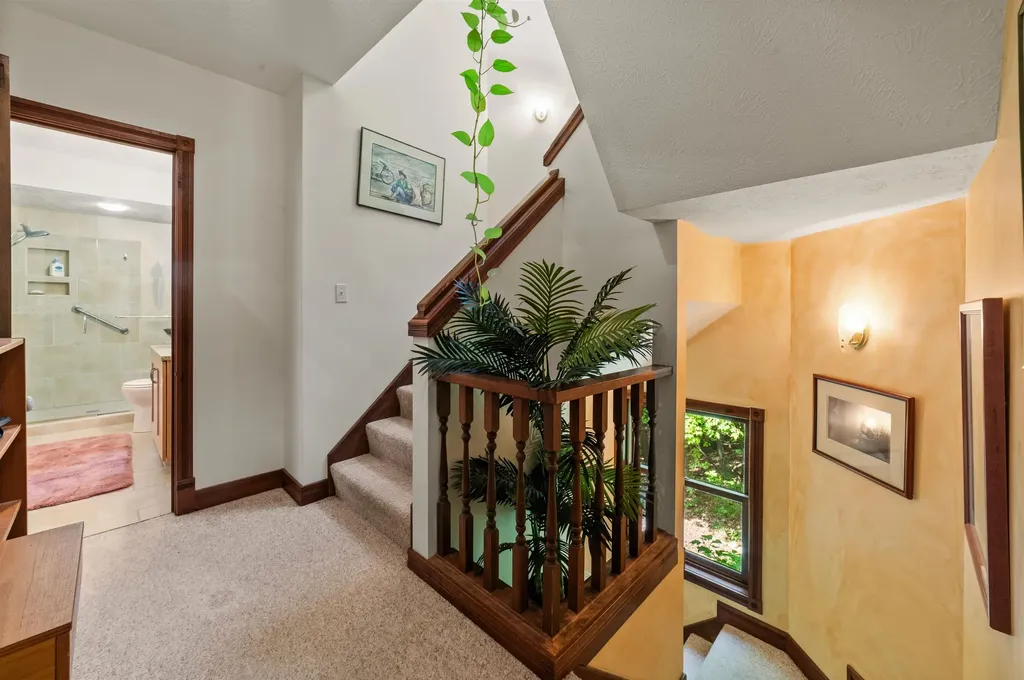 10552 Craig Road Peninsula Township MI 49686