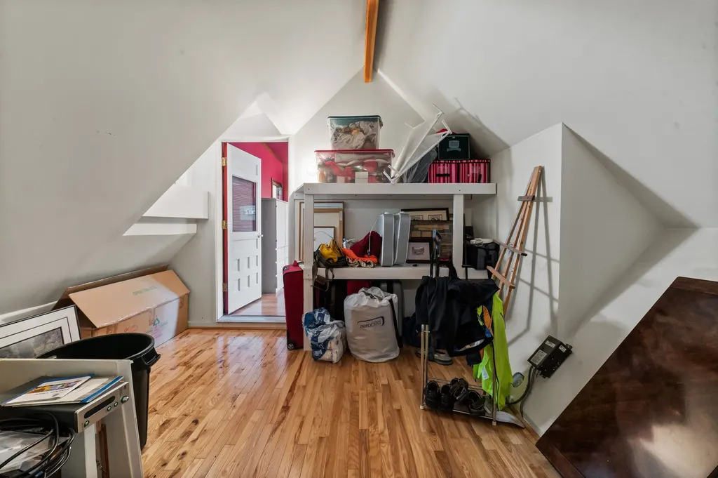 10552 Craig Road Peninsula Township MI 49686