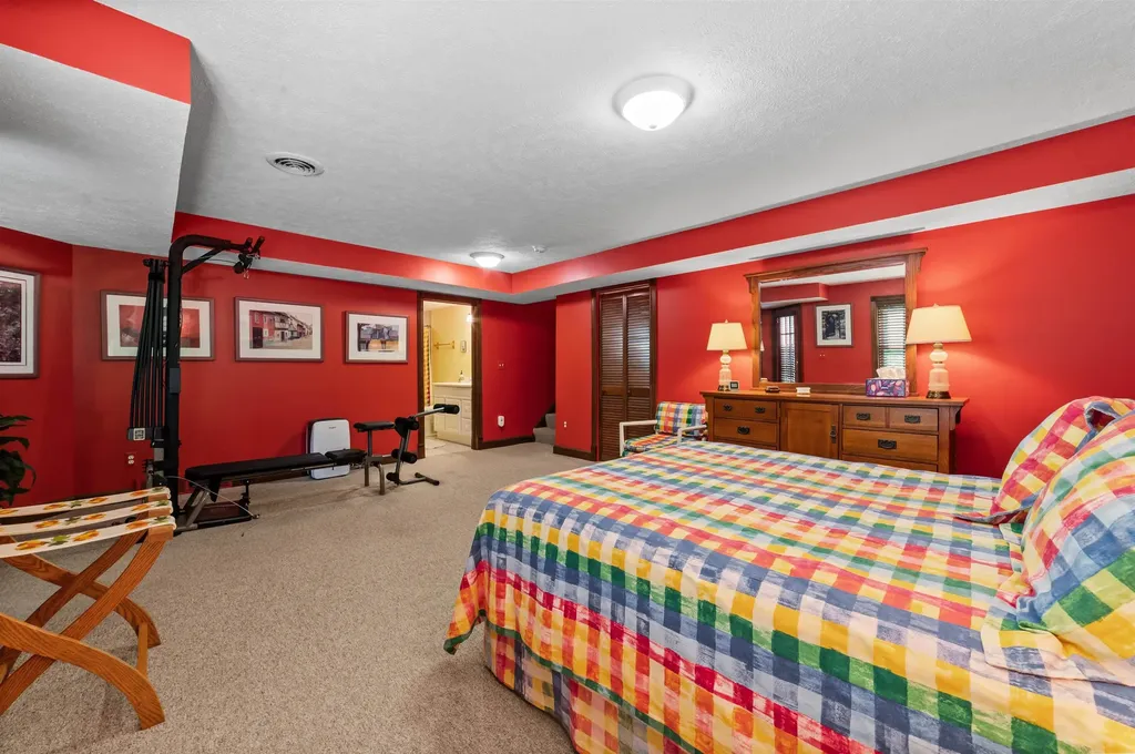 10552 Craig Road Peninsula Township MI 49686