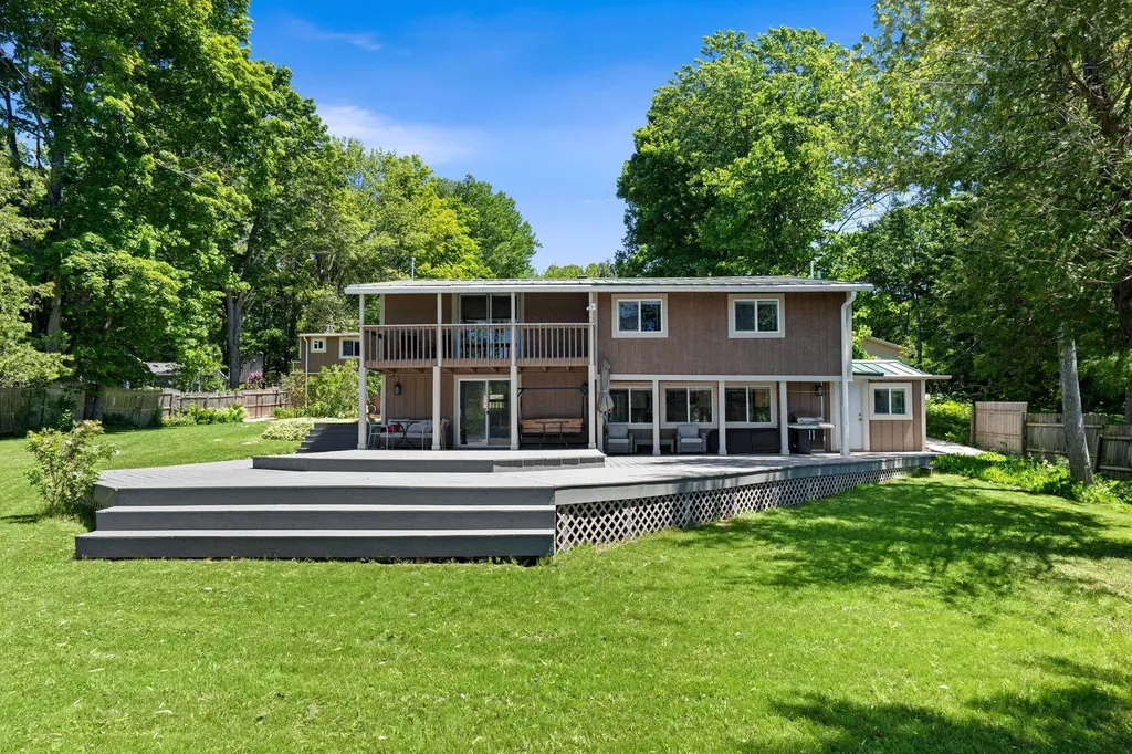 5541 Miles Road South Arm Township MI 49727