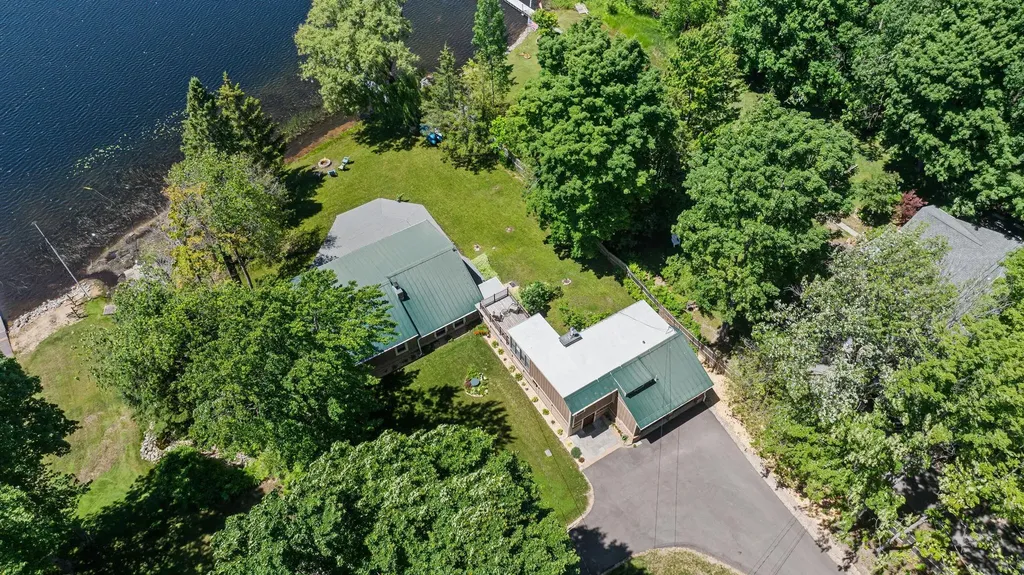 5541 Miles Road South Arm Township MI 49727