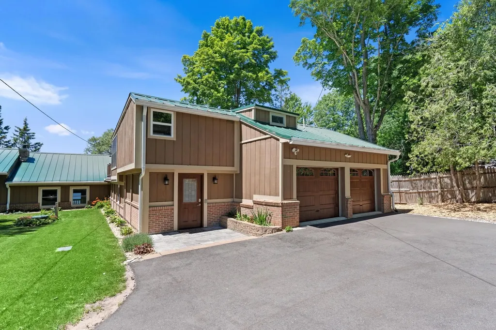 5541 Miles Road South Arm Township MI 49727
