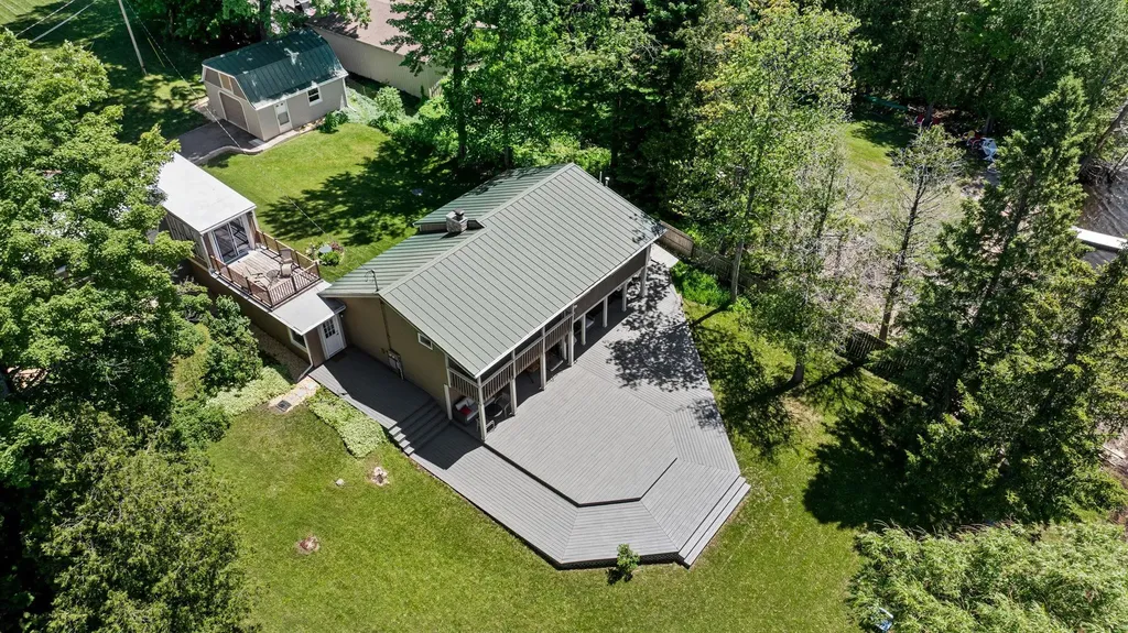 5541 Miles Road South Arm Township MI 49727