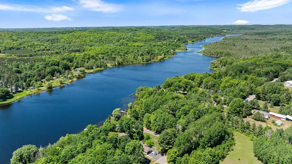 5541 Miles Road South Arm Township MI 49727