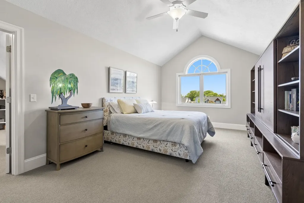 13295 Blue Shore Drive Peninsula Township MI 49686