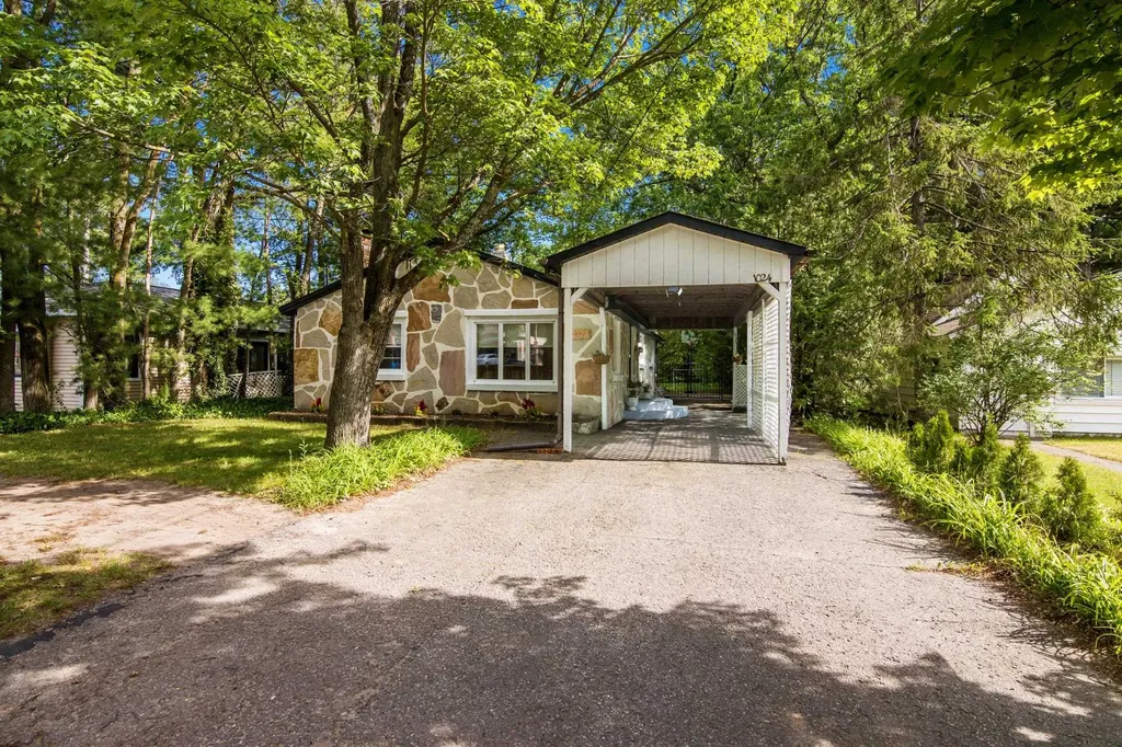 1024 Carver Street Traverse City City MI 49686