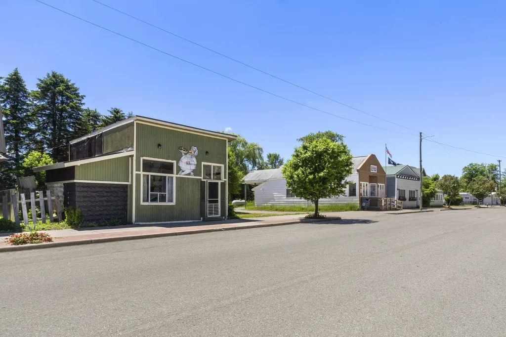 14811 Thompson Avenue Thompsonville Village MI 49683