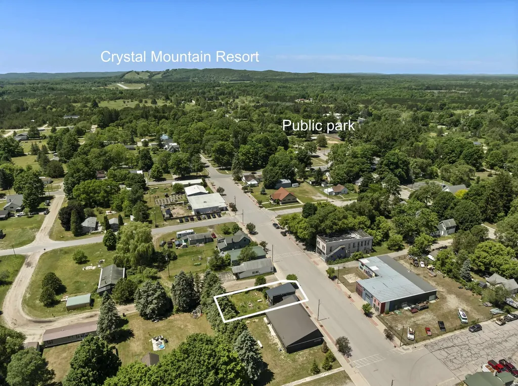 14811 Thompson Avenue Thompsonville Village MI 49683