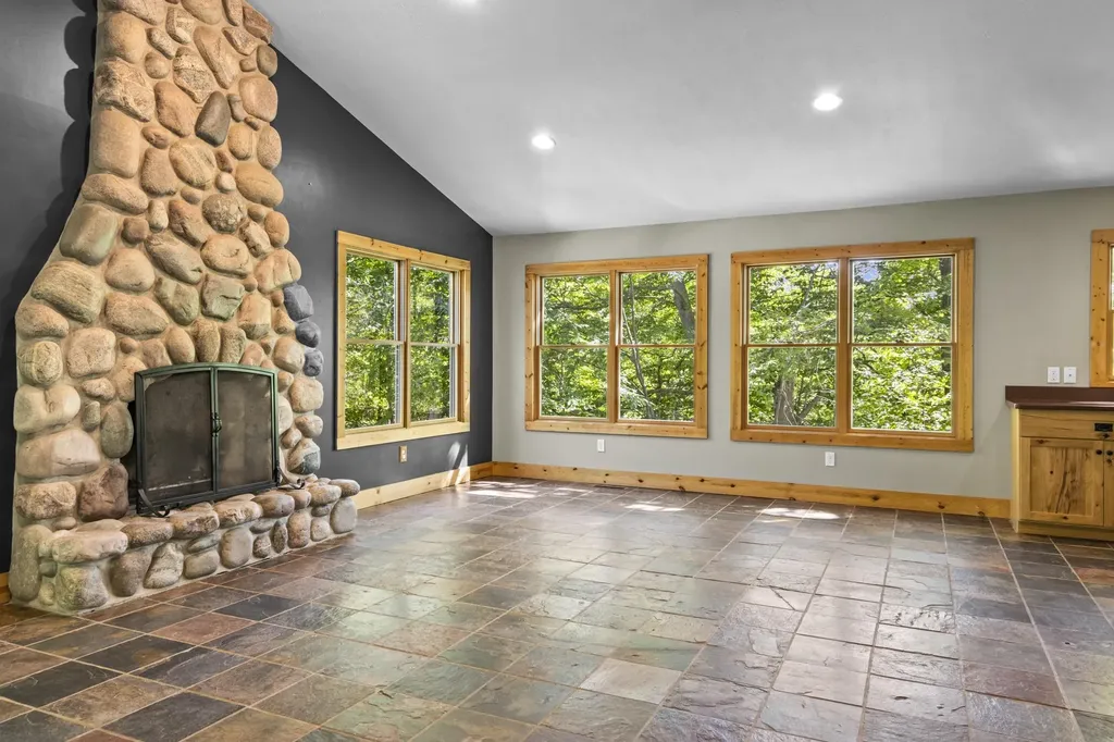 8680 NW Hutch Trail, NW Clearwater Township MI 49676
