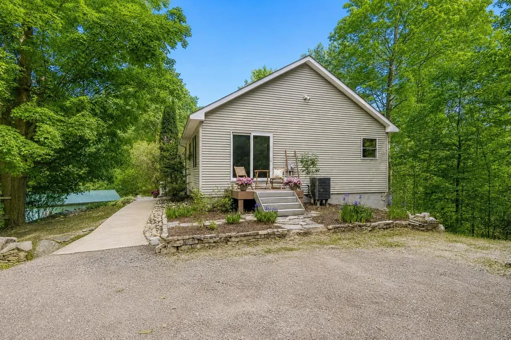 8680 NW Hutch Trail, NW Clearwater Township MI 49676