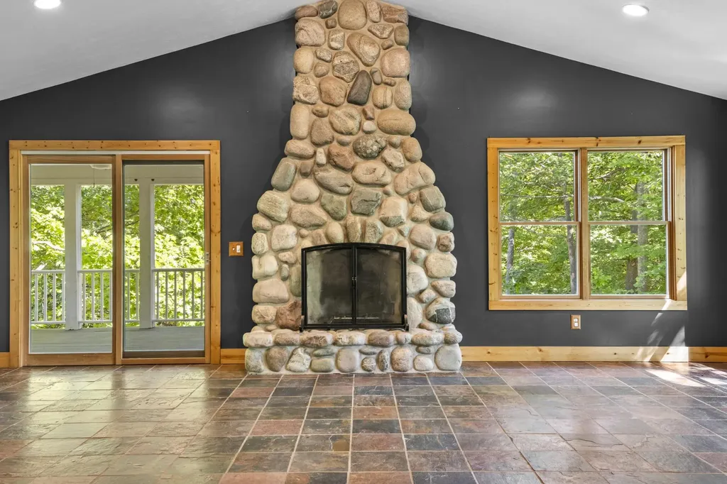 8680 NW Hutch Trail, NW Clearwater Township MI 49676