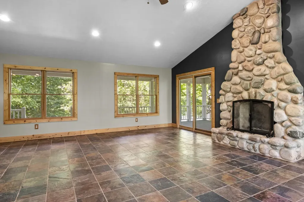 8680 NW Hutch Trail, NW Clearwater Township MI 49676