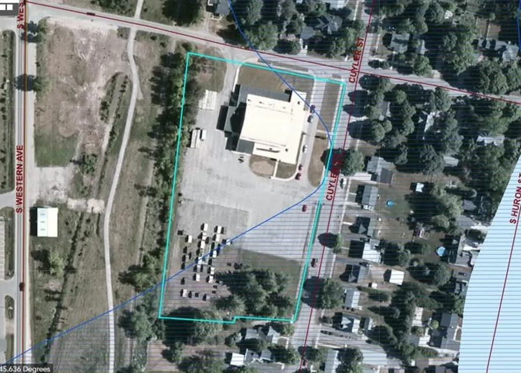 610 S Cuyler Street Cheboygan City MI 49721