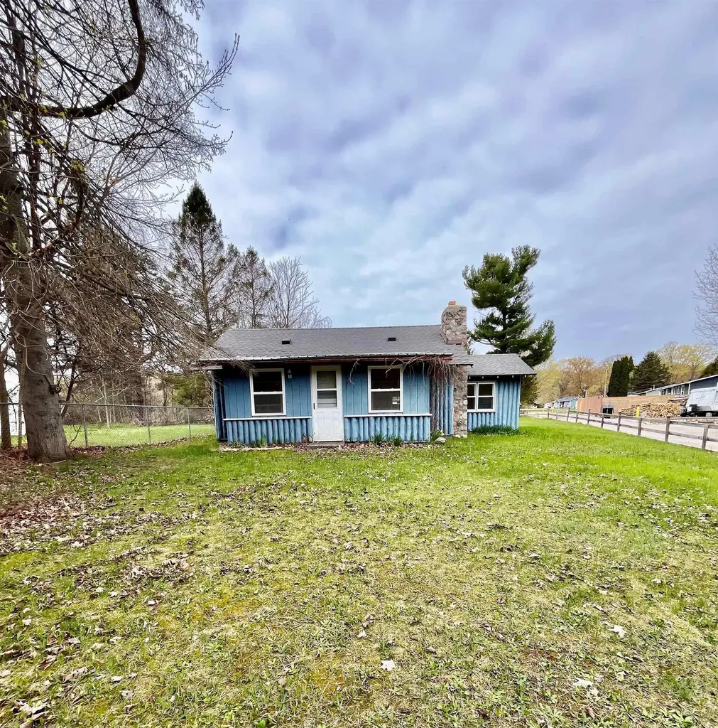 2927 N Main Street Central Lake Township MI 49622