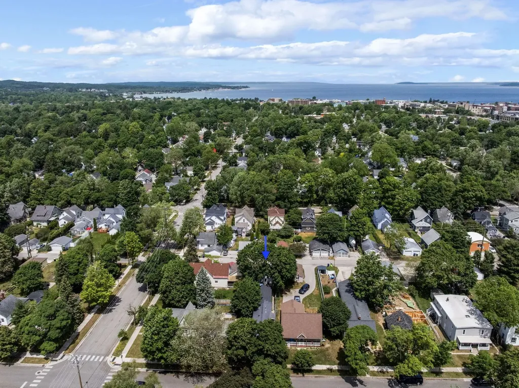 334 W Twelfth Street Traverse City City MI 49684
