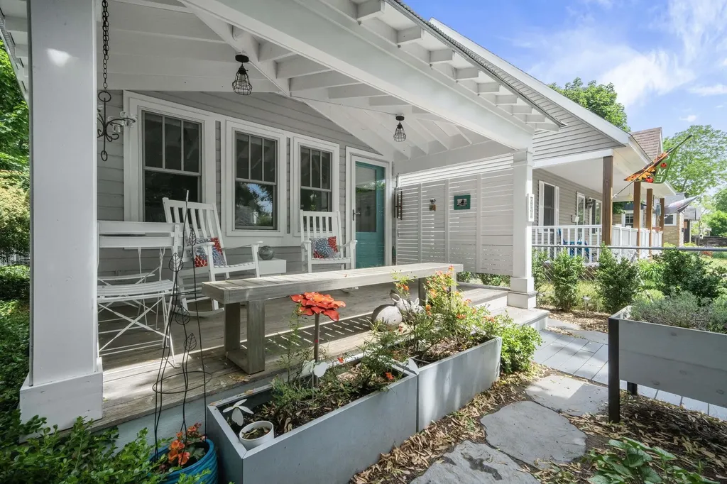 334 W Twelfth Street Traverse City City MI 49684
