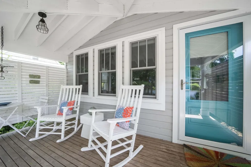 334 W Twelfth Street Traverse City City MI 49684