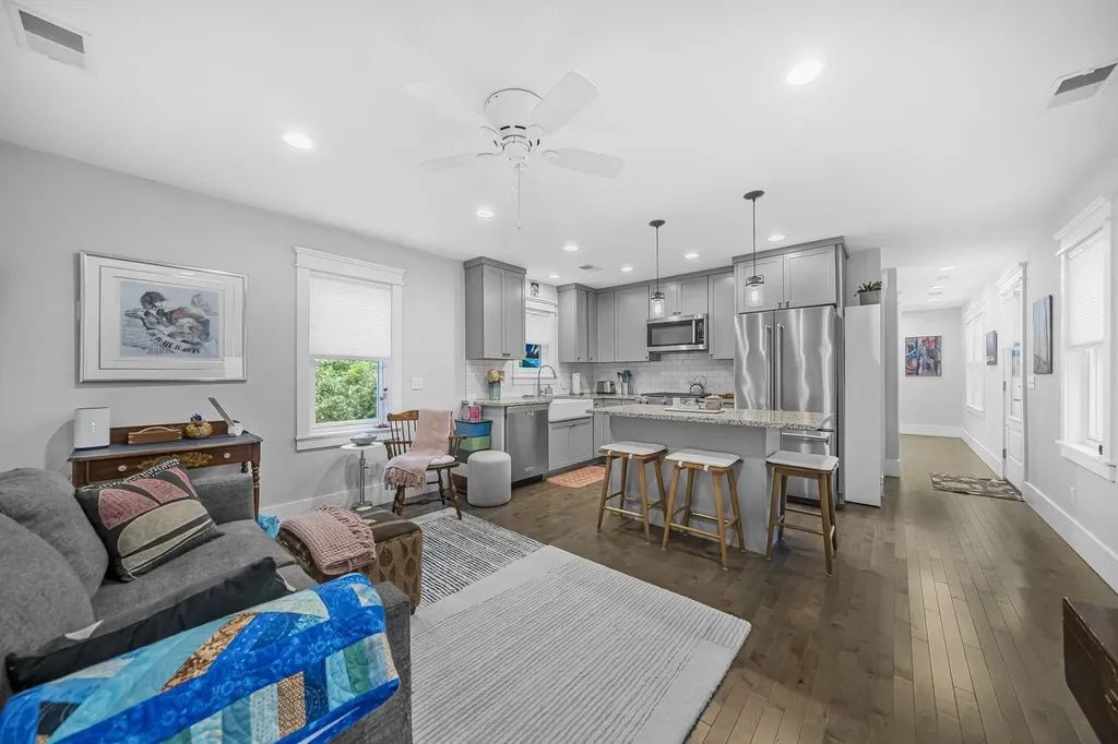 334 W Twelfth Street Traverse City City MI 49684