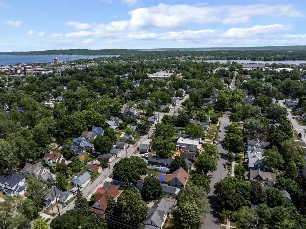 334 W Twelfth Street Traverse City City MI 49684
