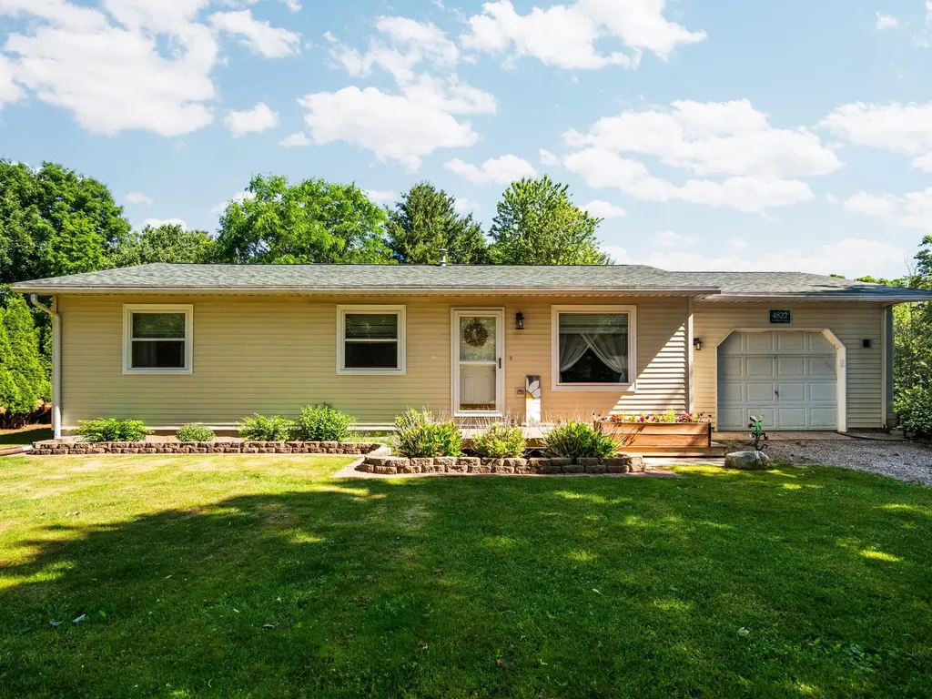 4822 Candlewood Lane Garfield Charter Township MI 49685