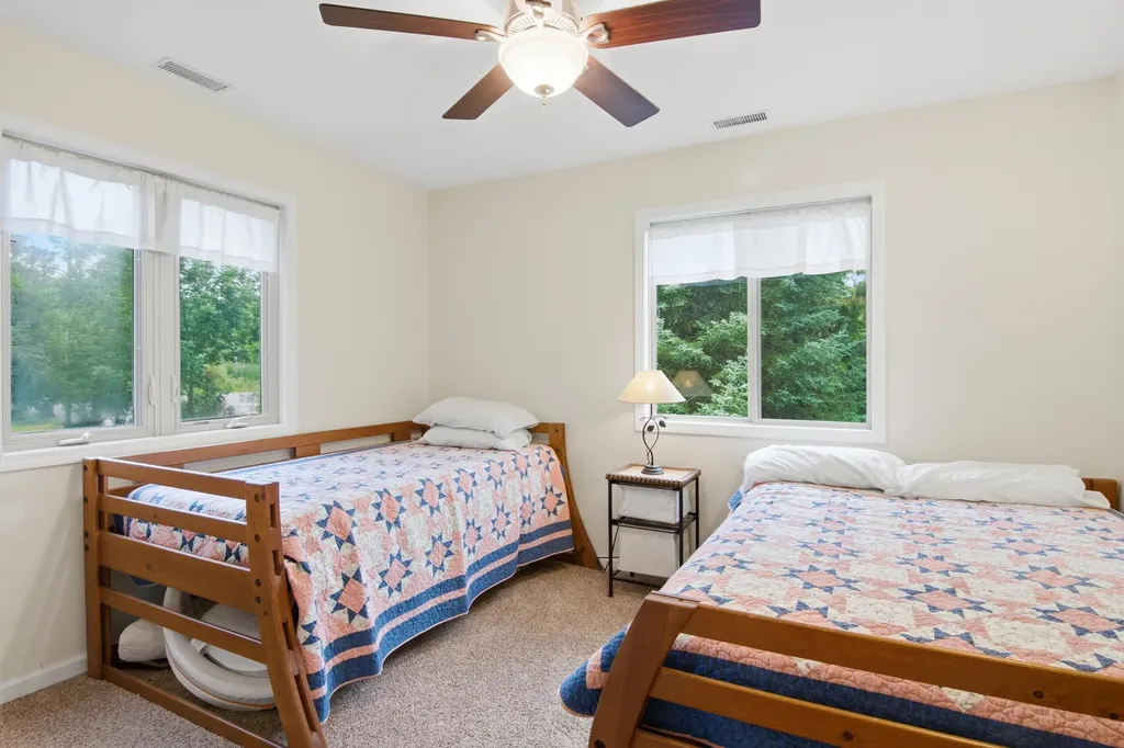 7670 Hoiles Drive Clearwater Township MI 49690