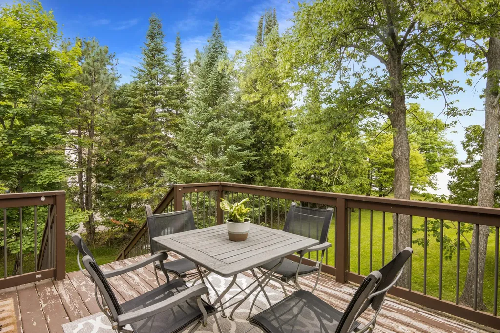 7670 Hoiles Drive Clearwater Township MI 49690