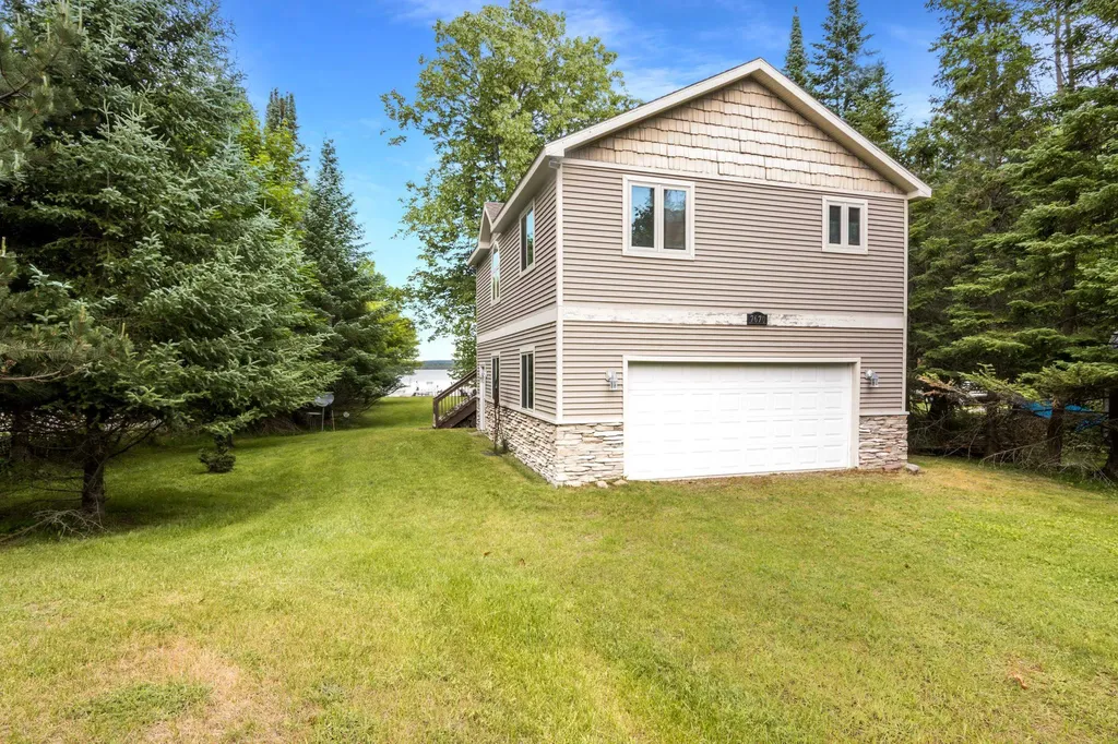 7670 Hoiles Drive Clearwater Township MI 49690