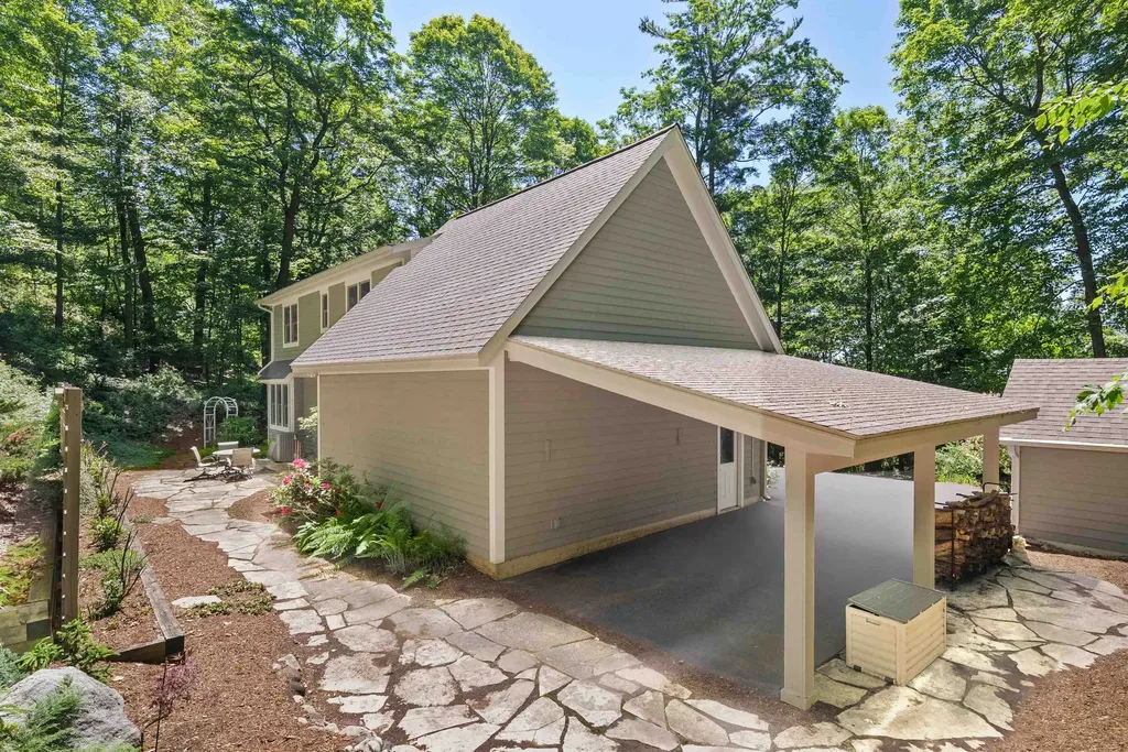 4855 Arbutus Trail Lake Township MI 49617