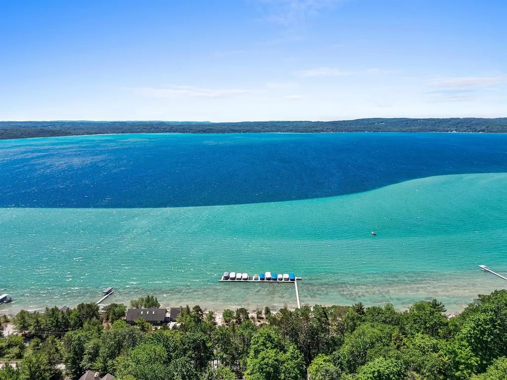 4855 Arbutus Trail Lake Township MI 49617