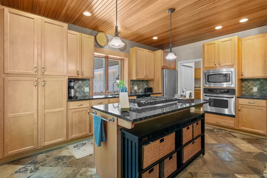 4855 Arbutus Trail Lake Township MI 49617
