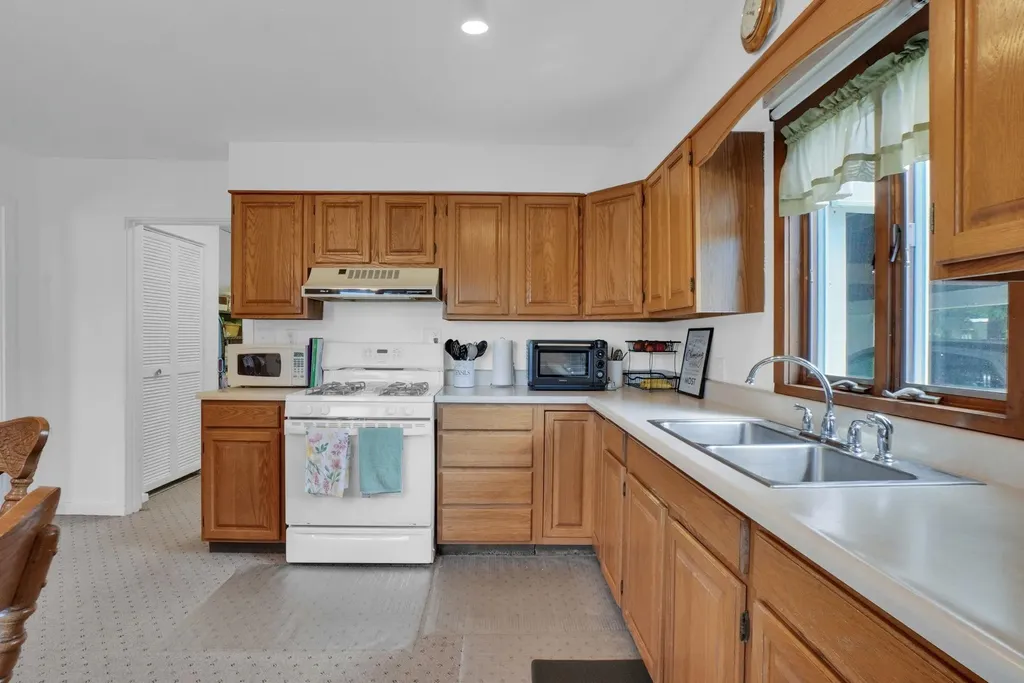 6422 Broadway Street Caldwell Township MI 49651