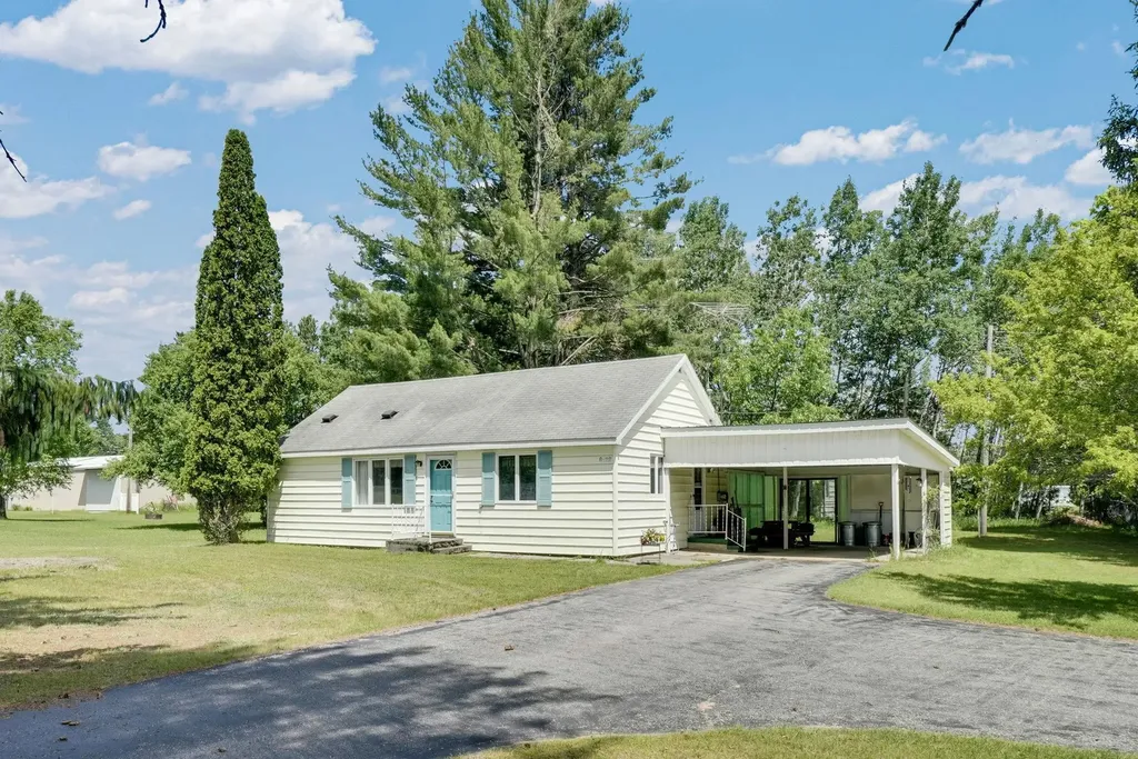 6422 Broadway Street Caldwell Township MI 49651