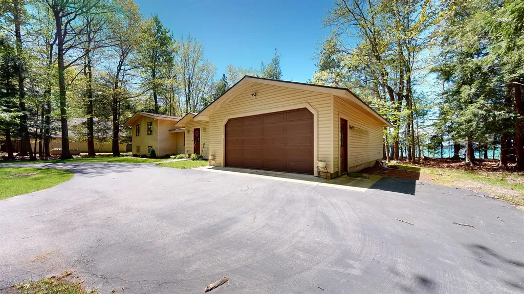 8645 Skegemog Point Road Whitewater Township MI 49690