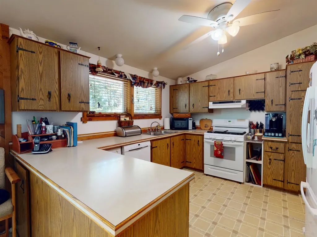 8645 Skegemog Point Road Whitewater Township MI 49690