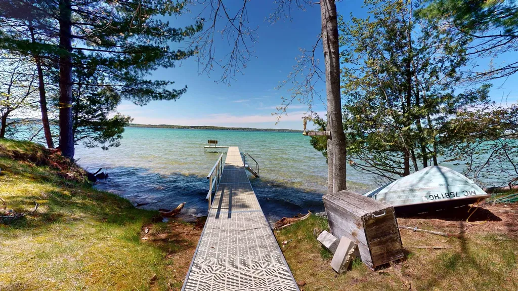 8645 Skegemog Point Road Whitewater Township MI 49690
