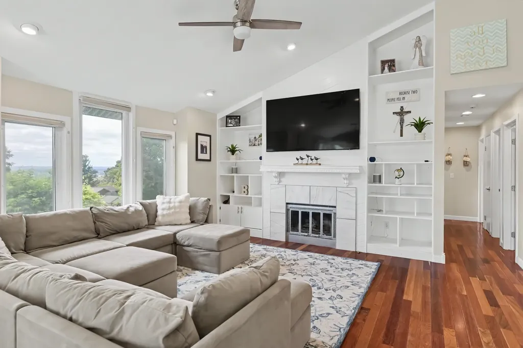 1744 Wayne Street Traverse City City MI 49684